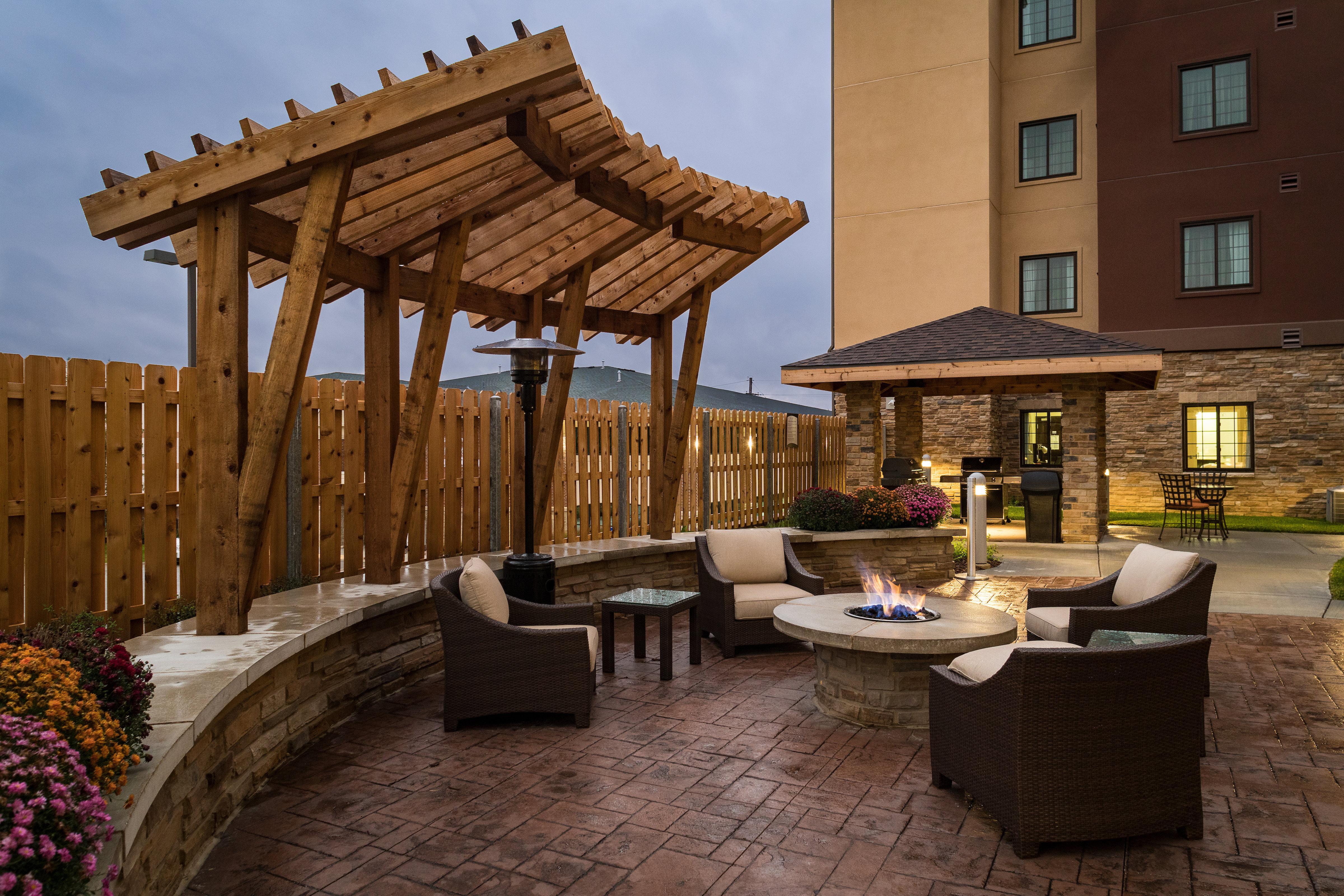 Staybridge Suites Omaha West By Ihg Esterno foto